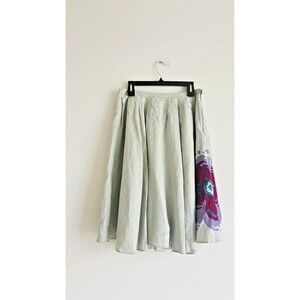 Sundance Whisper: Delicate Grey Embroidered Flair Skirt (Size 8)